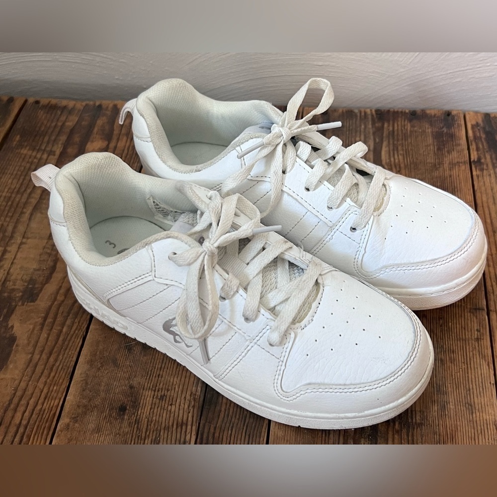 SHAQ YTH 3 Athletic Court Shoes